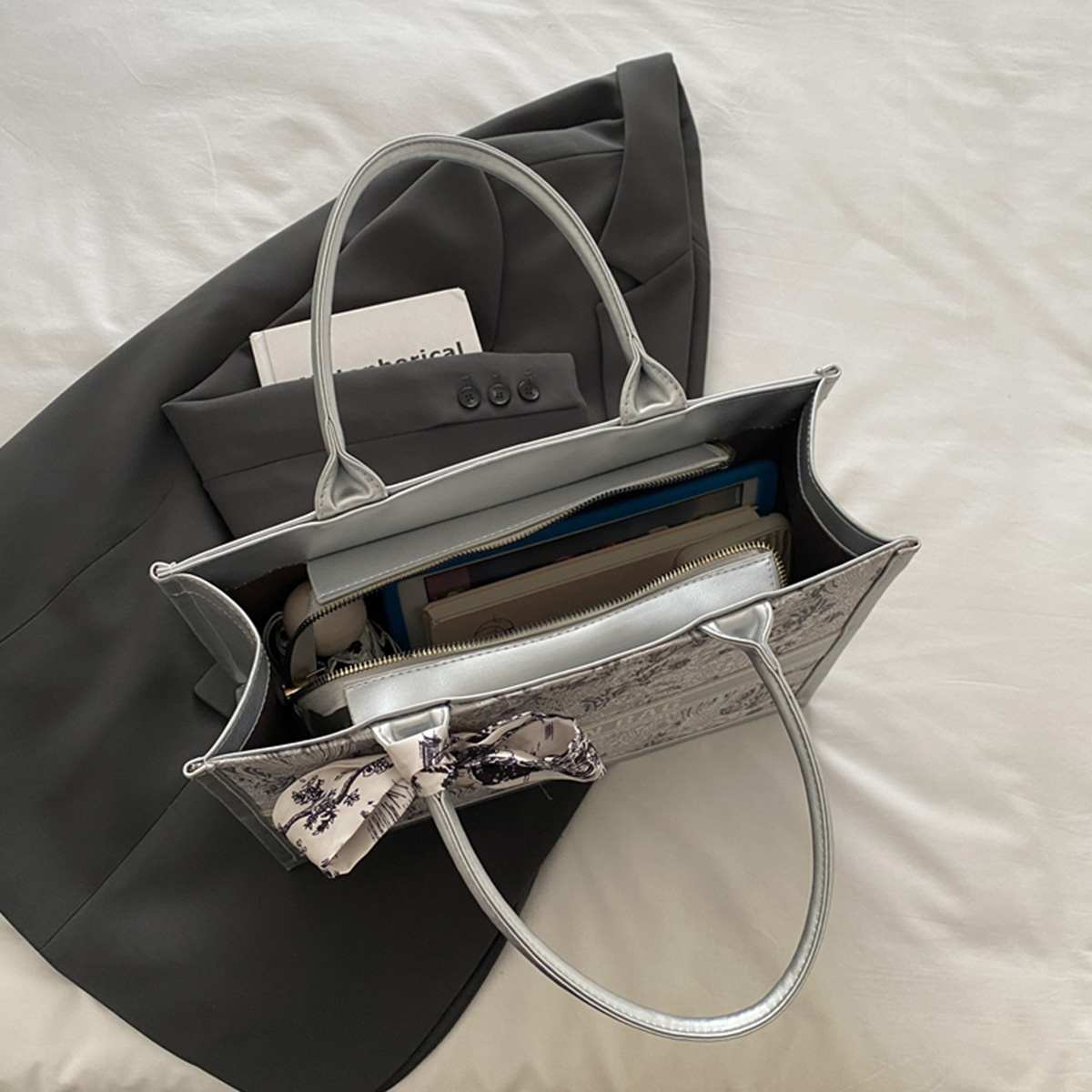 Luxury Elegant Women Tote Bag  - Luxury Bags Collection ulasan dan harga